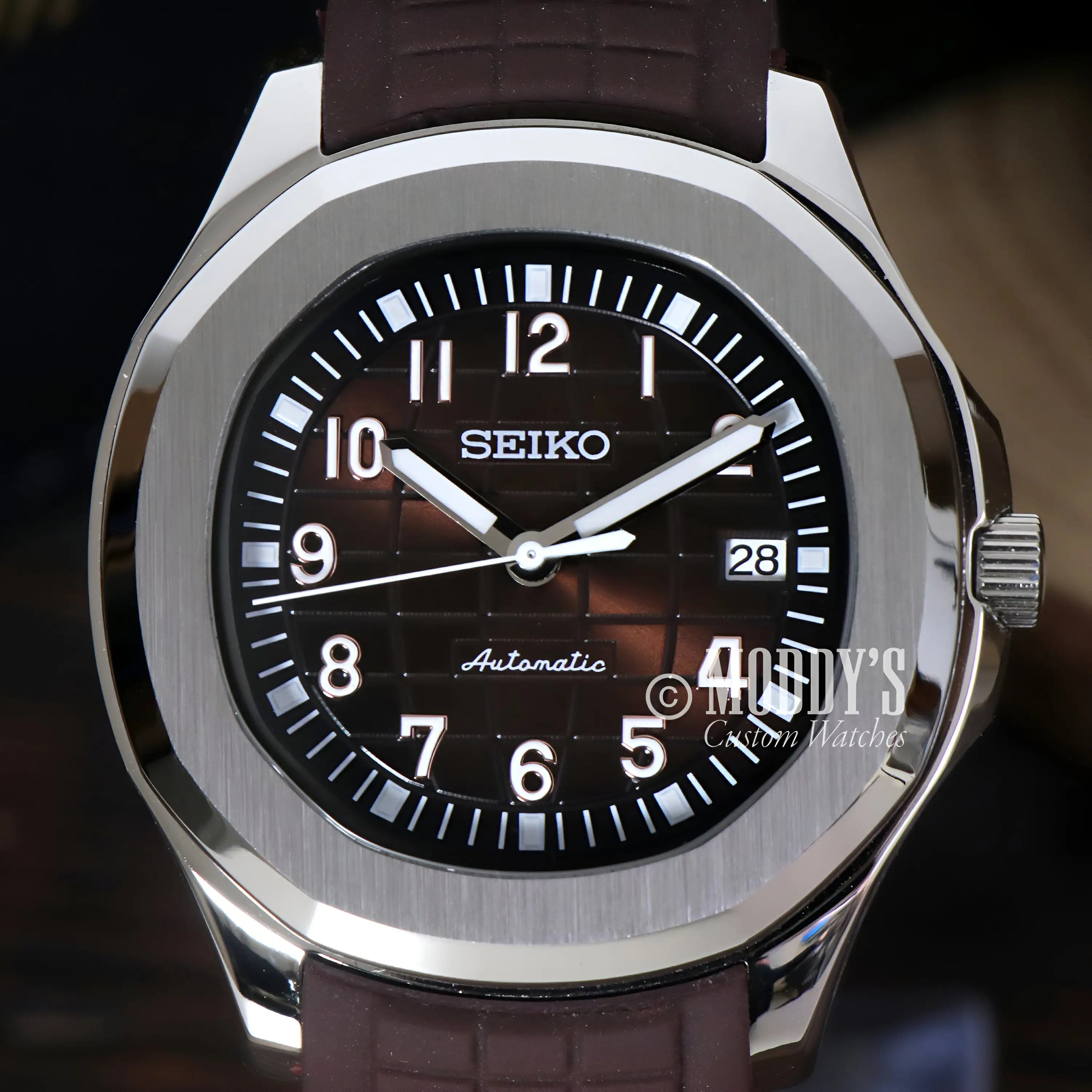 Seikonaut | Brown