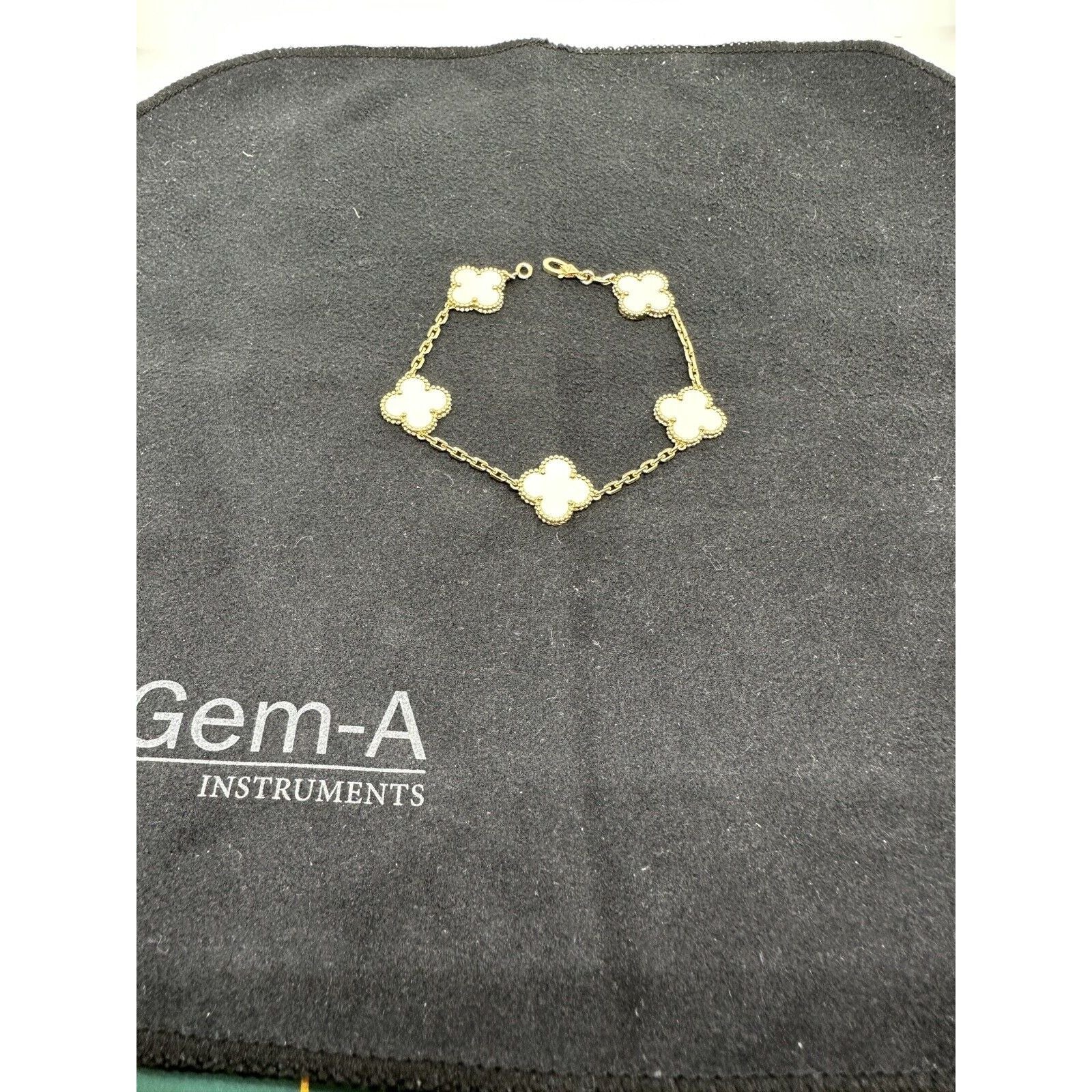 2023 Van Cleef Alhambra 5 Motif Bracelet MOP Box & Papers