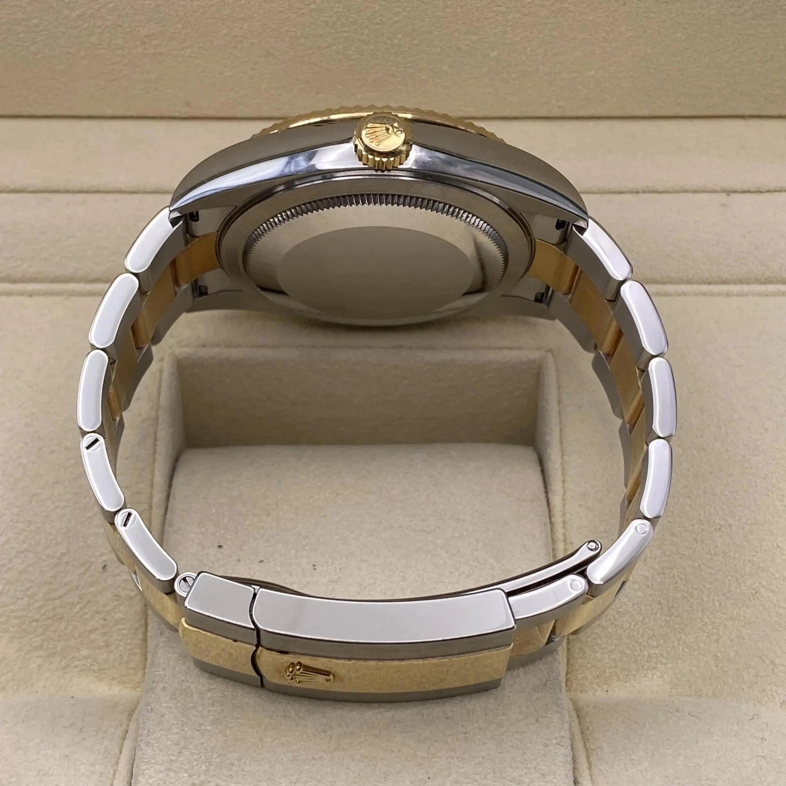 2022 Rolex Sky-Dweller 326933 42mm Steel 18K Yellow Gold White Dial