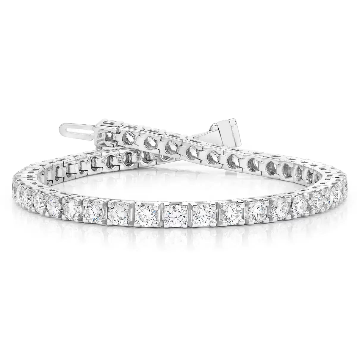 7.00ctw Round Brilliant Cut Diamond Tennis Bracelet, 18ct White Gold