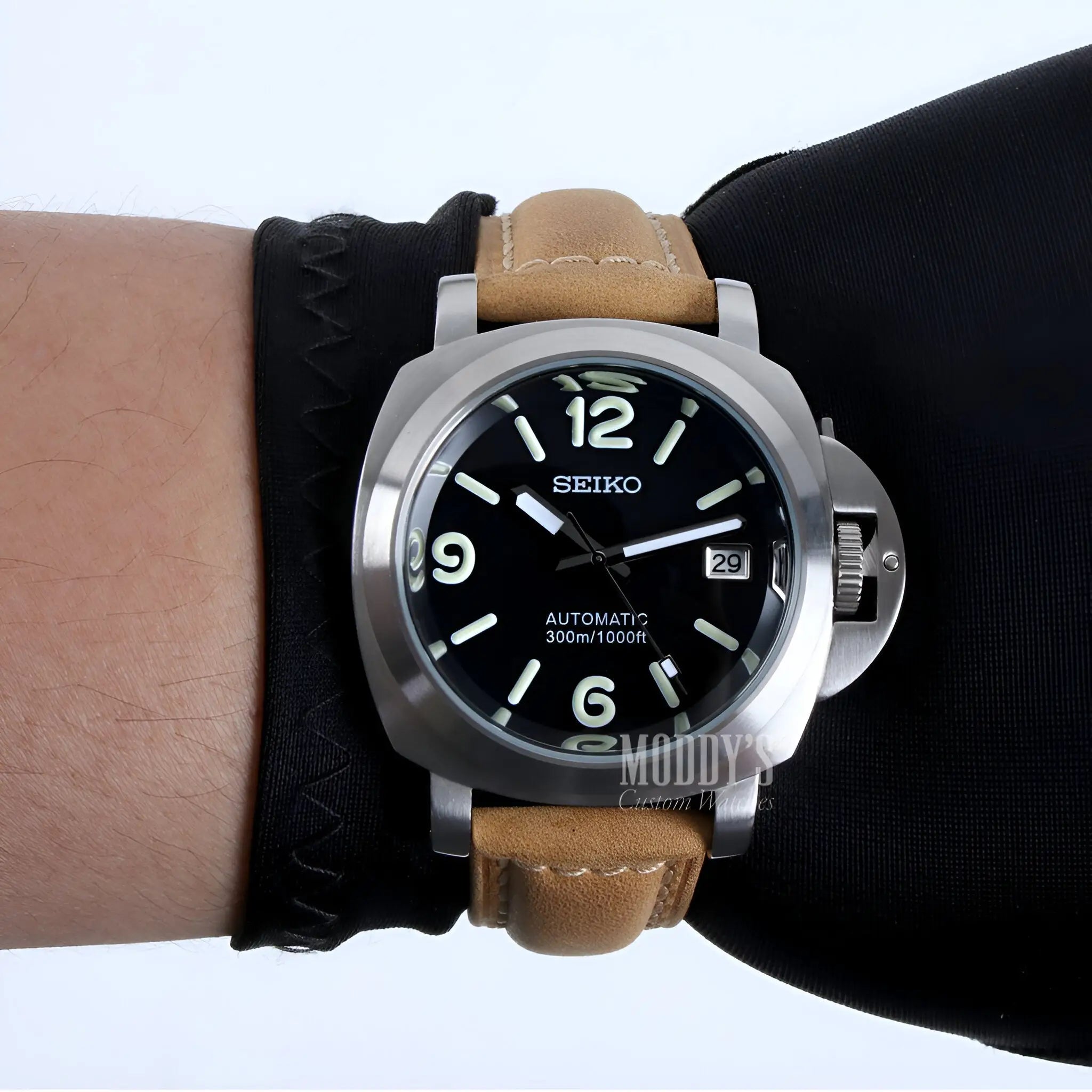 Paneiko | Sand Leather